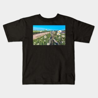 Daisies on a post in a field at Wortley, Yorkshire Kids T-Shirt